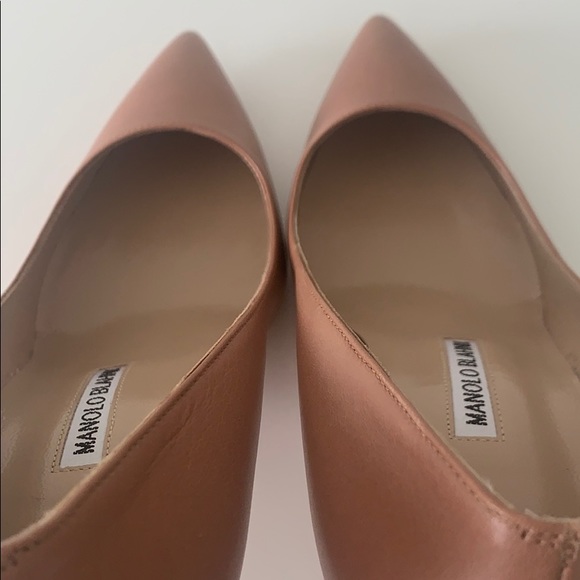 Manolo Blahnik BB 90 Leather Pumps - Picture 11 of 14